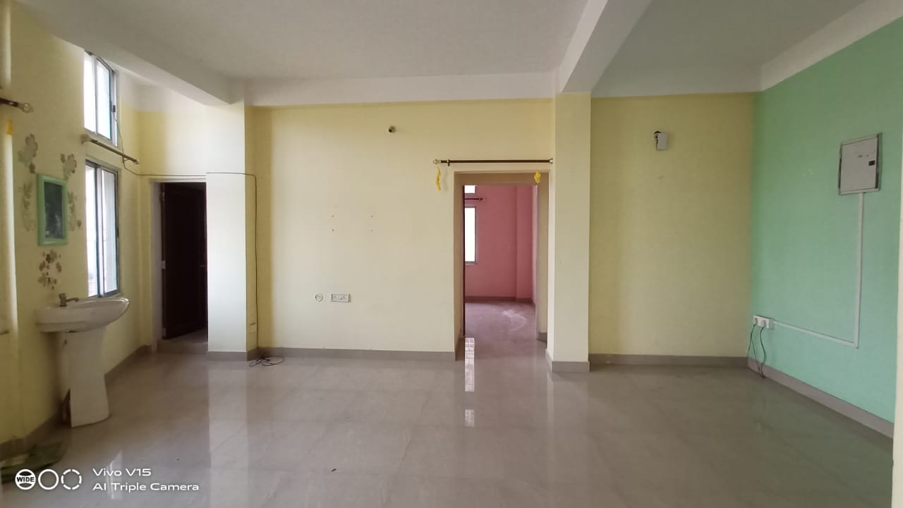 Unfurnished 2bhk in Sadhani Path, Rukmini Gaon, Guwahati, Assam, India for Rent